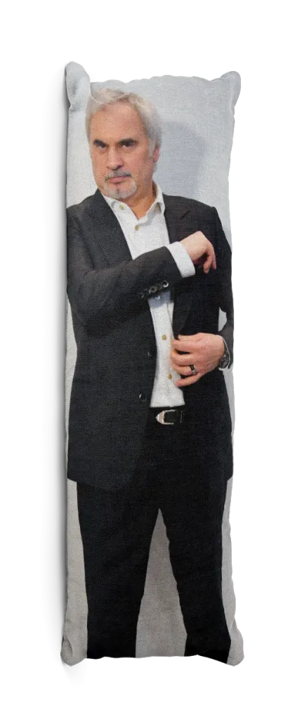 Подушка с меладзе без фона.png